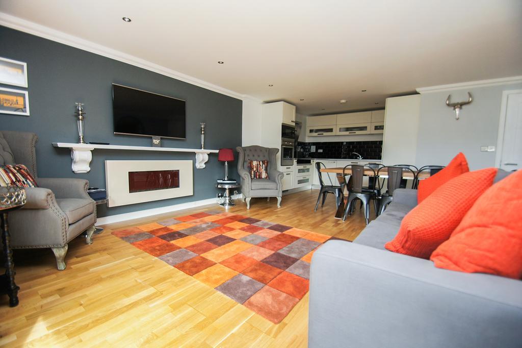 ברייטון Avalon Balcony Apartment מראה חיצוני תמונה