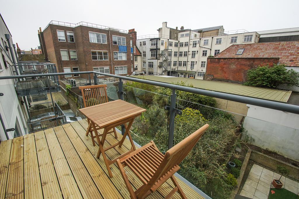ברייטון Avalon Balcony Apartment מראה חיצוני תמונה